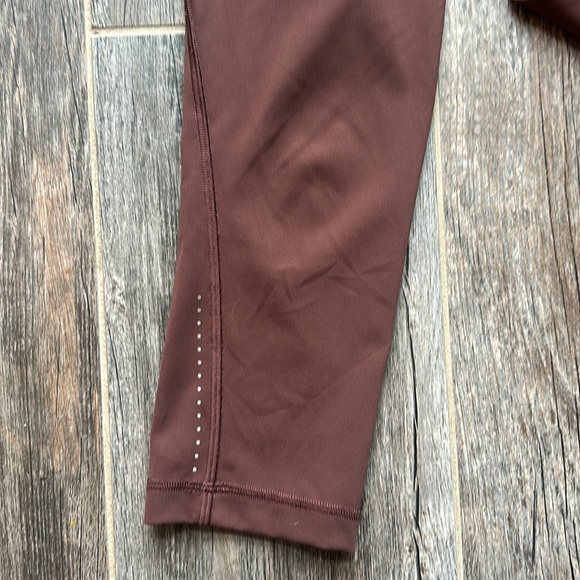 Lululemon leggings size 4 - Picture 3 of 9